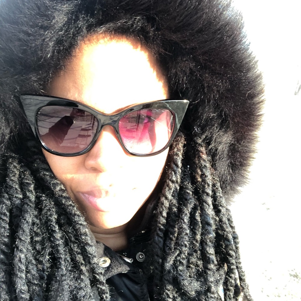 Meet your Posher, Najja